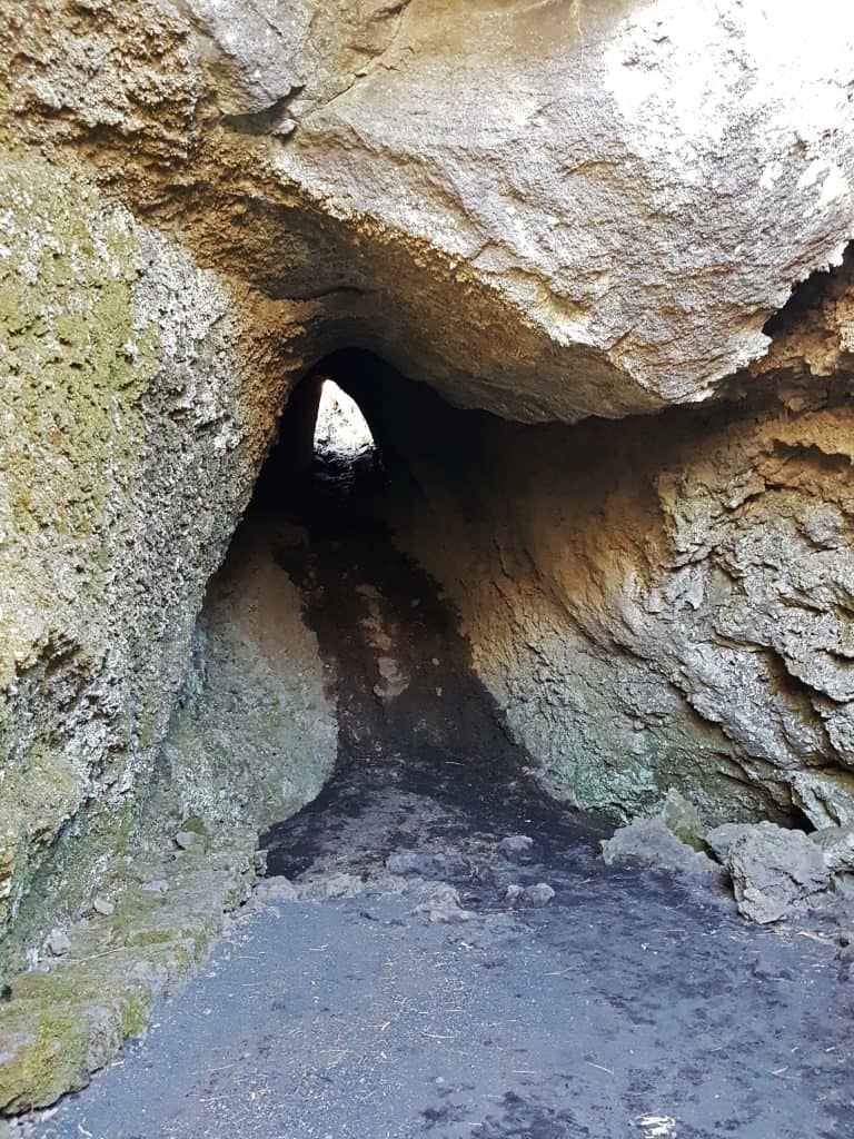 grotta corruccio a monte
