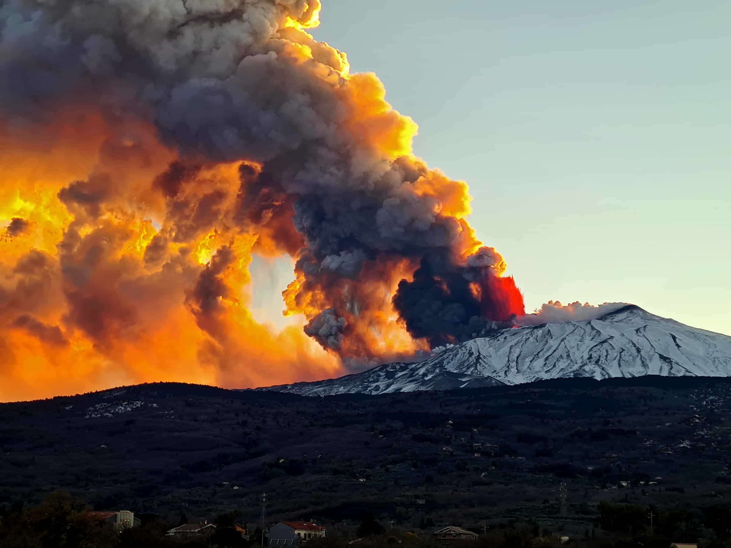 eruzione lava cenere etna 16 02 2021