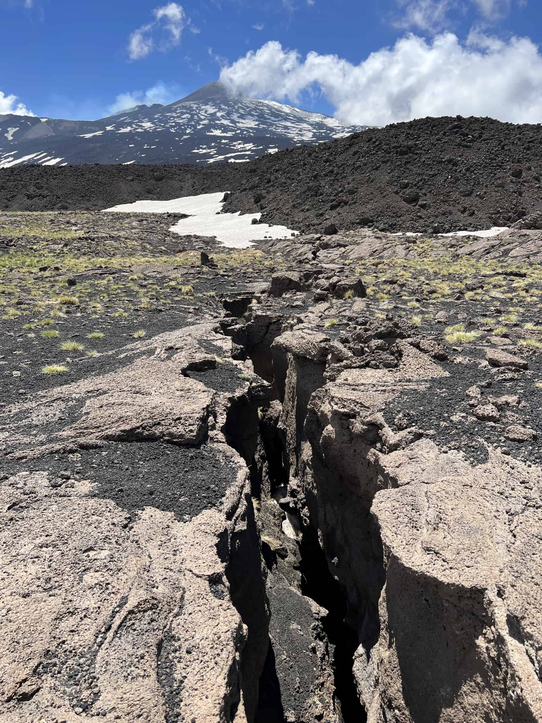 Frattura trekking crateri Etna Nord