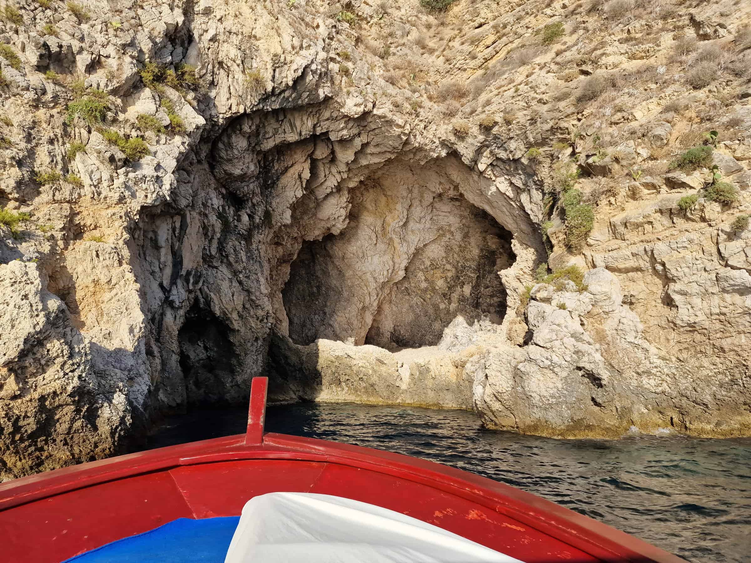 Grotta del giorno tour in barca Taormina